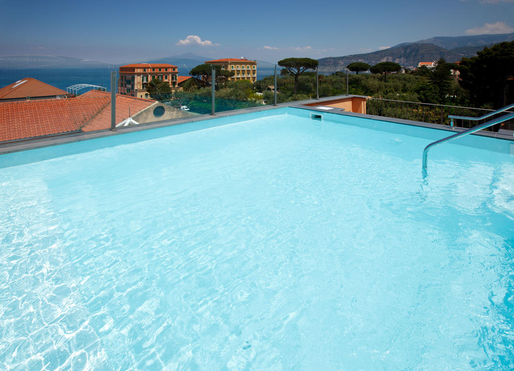 Hotel Palazzo Guardati Sorrento Exterior foto